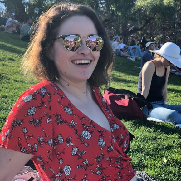 Meet your Posher, Samantha - Picture 1 of 1